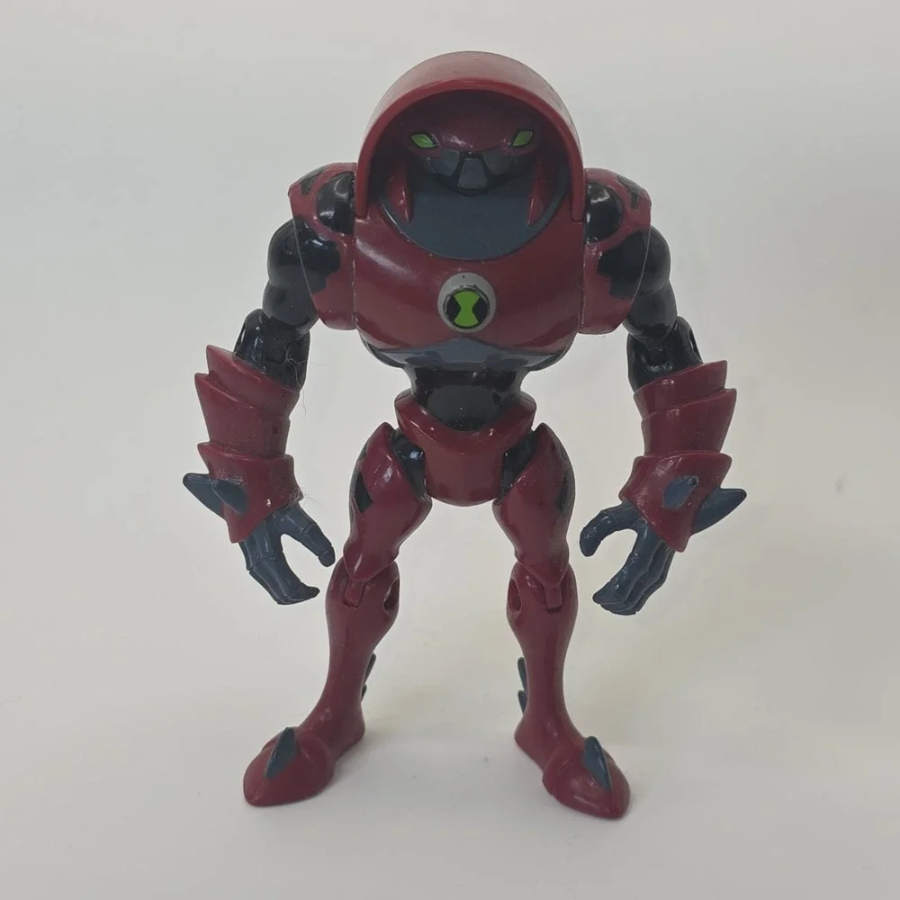 Bandai Ben 10 Ultimate Alien Water Hazard 4 Inch Action Figure Red Black 2010